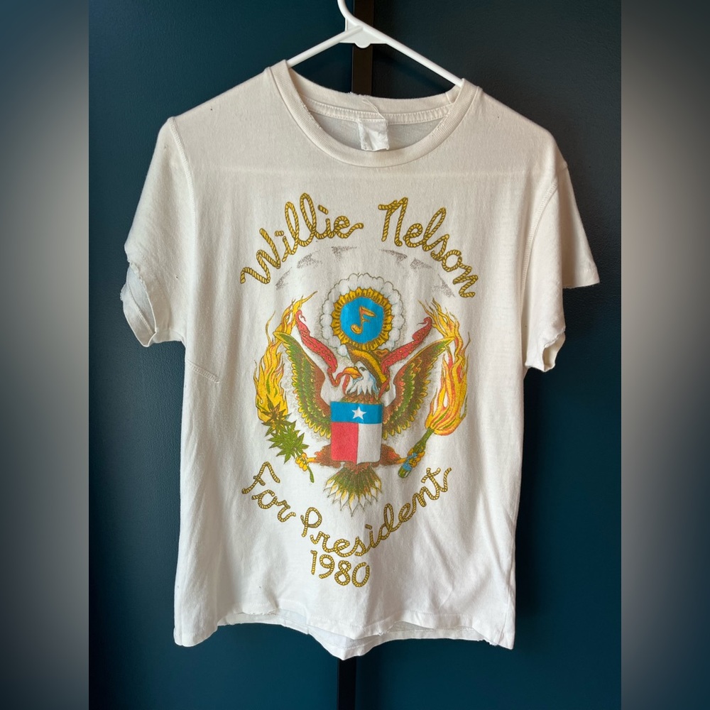 Madeworn Willie Nelson graphic tshirt. Size XS.
